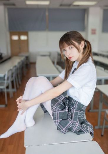japanese又嫩16摘花_HD在线手机播放